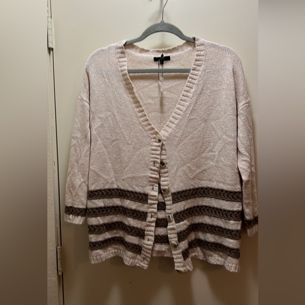 Very J Cardigan 🌟NWOT🌟